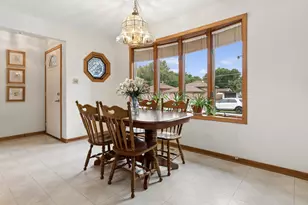11239 S Avon Ave, Alsip, IL 60803 - Photo 8