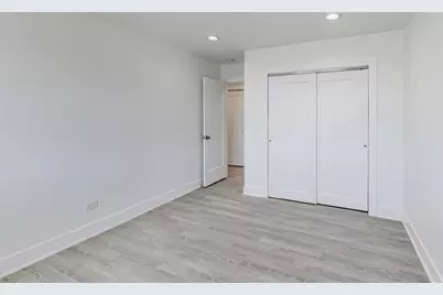 7250 N Western Avenue #511, Chicago, IL 60645 - Photo 14