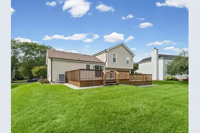 1011 Woodbridge Drive, Cary, IL 60013 - Photo 4