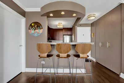 111 W Maple Street #1608, Chicago, IL 60610 - Photo 8
