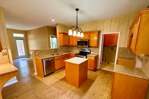 1896 School House Ln, Aurora, IL 60506 - Photo 10
