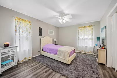 736 Glen Way, Gurnee, IL 60031 - Photo 16