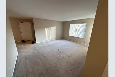 6165 Knoll Wood Road #41-204, Willowbrook, IL 60527 - Photo 2