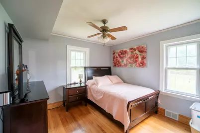 1686 Lunt Avenue, Des Plaines, IL 60018 - Photo 12