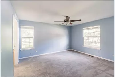 1202 N Red Oak Circle #2, Round Lake Beach, IL 60073 - Photo 8