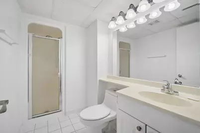 3852 S Parkway Drive #1E, Northbrook, IL 60062 - Photo 18