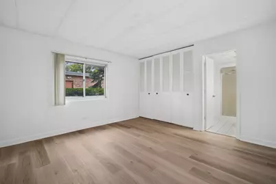 3852 S Parkway Drive #1E, Northbrook, IL 60062 - Photo 16
