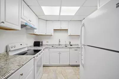 3852 S Parkway Drive #1E, Northbrook, IL 60062 - Photo 8