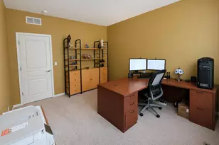 4 Snead Ct, Bolingbrook, IL 60490 - Photo 16