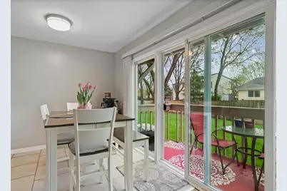 212 Hudson Court #B, Bolingbrook, IL 60440 - Photo 8