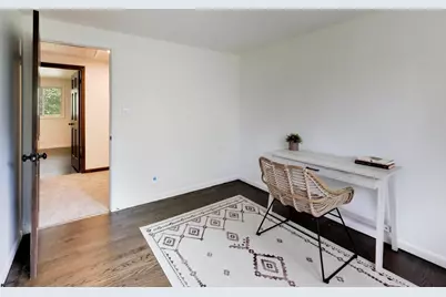 915 W Frontenac Drive, Arlington Heights, IL 60004 - Photo 26