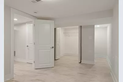 2231 W 71st Street, Chicago, IL 60636 - Photo 12