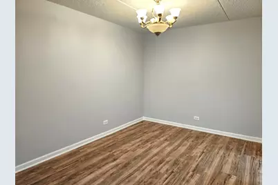 350 Plum Creek Drive #305, Wheeling, IL 60090 - Photo 10