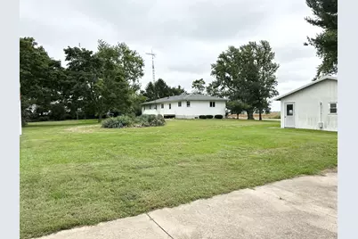 1698 E 1400 North Road, Watseka, IL 60970 - Photo 54