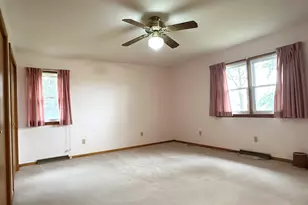 1698 E 1400 North Rd, Watseka, IL 60970 - Photo 22