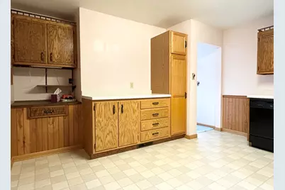 1698 E 1400 North Road, Watseka, IL 60970 - Photo 12
