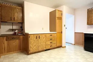 1698 E 1400 North Rd, Watseka, IL 60970 - Photo 12