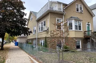 3136 N Paulina St, Chicago, IL 60657 - Photo 1