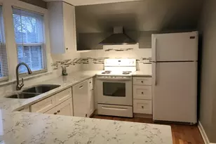 3136 N Paulina St, Chicago, IL 60657 - Photo 10