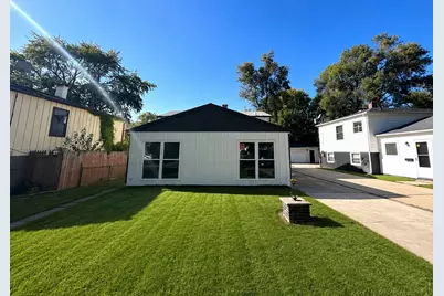 290 Merrill Avenue, Calumet City, IL 60409 - Photo 2