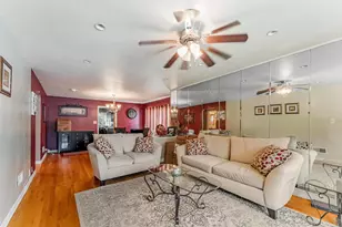 8800 S Merrill Ave, Chicago, IL 60617 - Photo 2