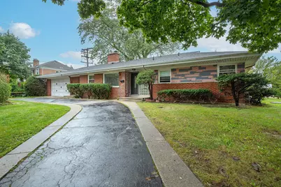 6756 N Keating Avenue, Lincolnwood, IL 60712 - Photo 2