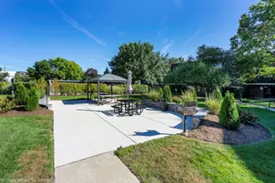 3856 S Parkway Dr, Northbrook, IL 60062 - Photo 20