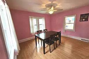 612 Page Ave, Elgin, IL 60120 - Photo 4