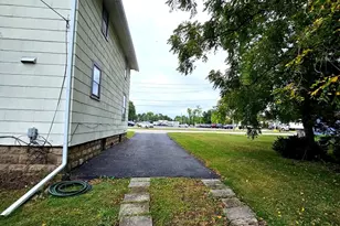 612 Page Ave, Elgin, IL 60120 - Photo 16