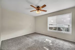 545 Alton Ct, Carol Stream, IL 60188 - Photo 12