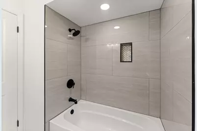 18462 Gottschalk Avenue, Homewood, IL 60430 - Photo 8