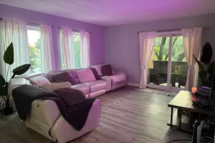 1060 N Mill St, Naperville, IL 60563 - Photo 8