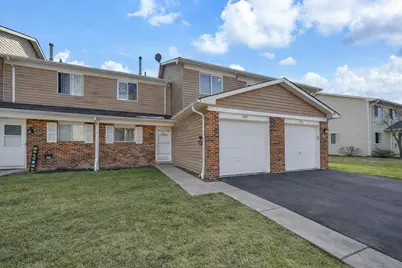 454 Esselen Court, Carol Stream, IL 60188 - Photo 2