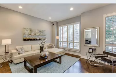 111 S Aberdeen Street, Chicago, IL 60607 - Photo 2