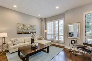 111 S Aberdeen St, Chicago, IL 60607 - Photo 2