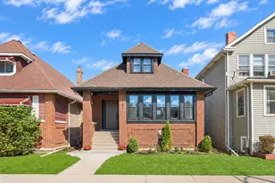 5152 W Warwick Ave, Chicago, IL 60641 - Photo 1