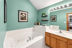 2195 Northland Ln, Yorkville, IL 60560 - Photo 16