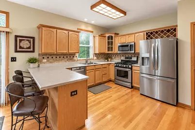2195 Northland Lane, Yorkville, IL 60560 - Photo 6