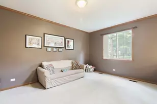 556 Prescott Ln, Gurnee, IL 60031 - Photo 10