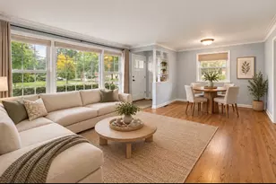 602 N Drury Ln, Arlington Heights, IL 60004 - Photo 2