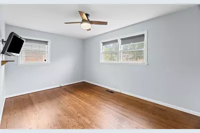 602 N Drury Lane, Arlington Heights, IL 60004 - Photo 12