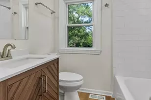 4524 Cross St, Downers Grove, IL 60515 - Photo 10