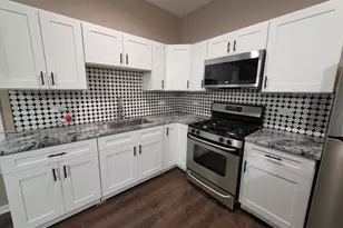 214 Franklin St, Waukegan, IL 60085 - Photo 6
