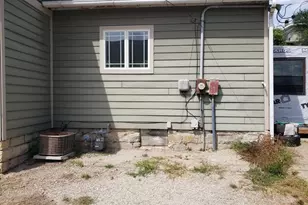 438 Tonti St, Lasalle, IL 61301 - Photo 6