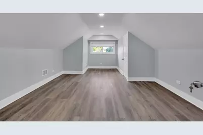2539 W Morse Avenue, Chicago, IL 60645 - Photo 28