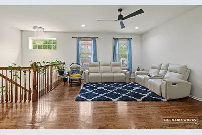 815 Lewisburg Lane, Aurora, IL 60504 - Photo 8