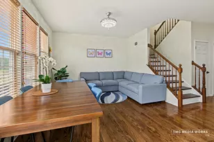 815 Lewisburg Ln, Aurora, IL 60504 - Photo 14
