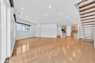 912 W Chicago Ave, Chicago, IL 60642 - Photo 8