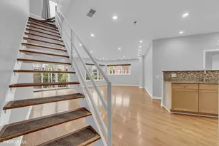 912 W Chicago Ave, Chicago, IL 60642 - Photo 10