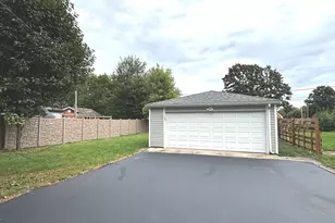 333 S Yale Ave, Addison, IL 60101 - Photo 20